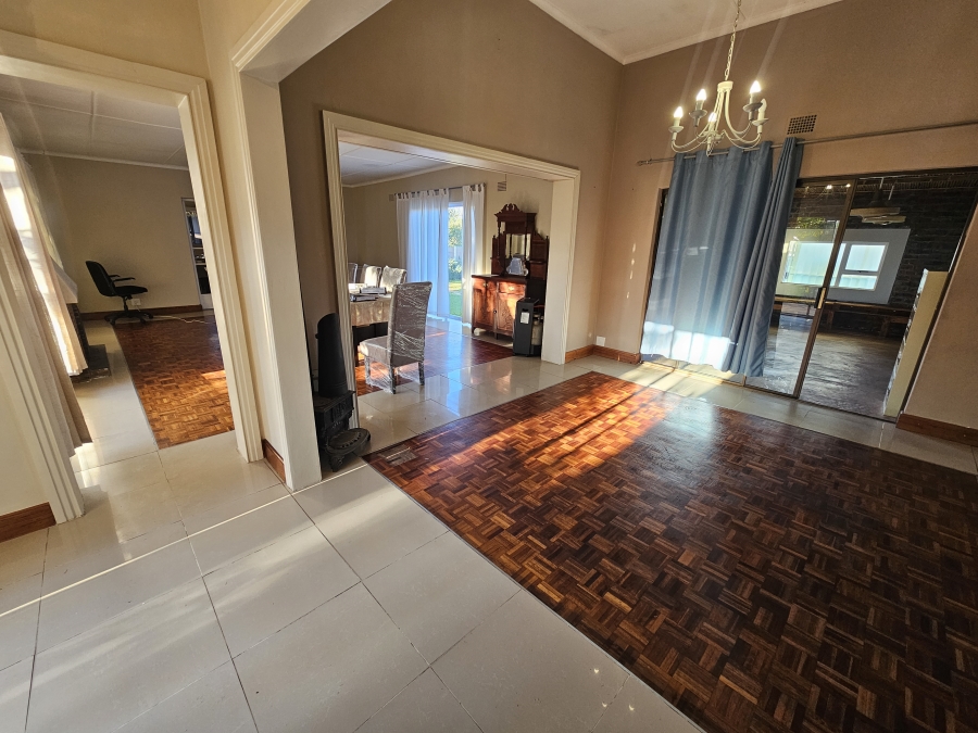 5 Bedroom Property for Sale in Riversdale Western Cape
